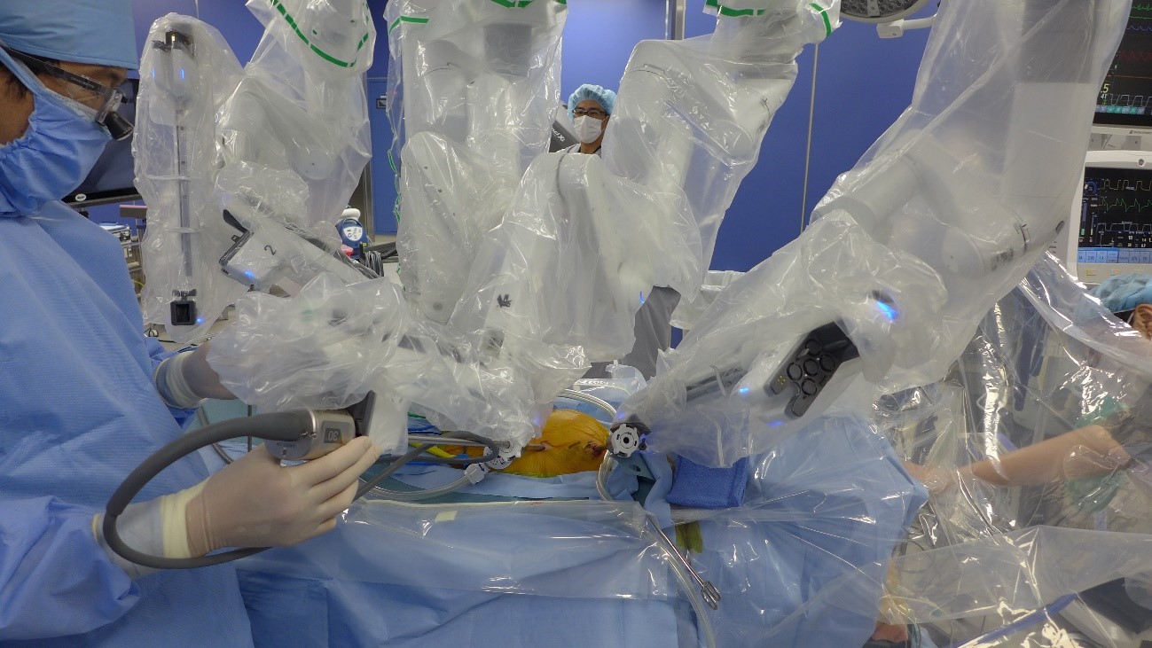 胸腔鏡アプローチによる拡大胸腺摘出術、ロボット支援手術